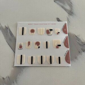 ManiMe Stick-On Gel Manicure - Gilded Geometry